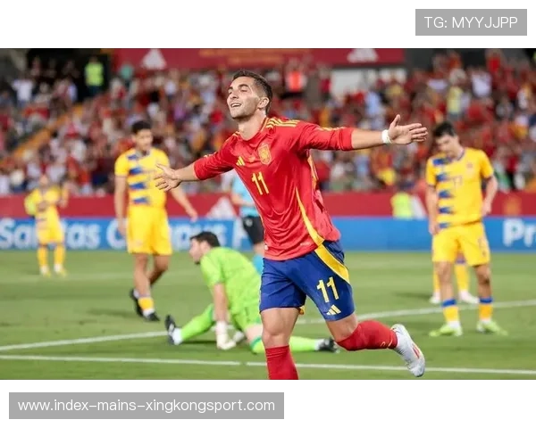 费兰托雷斯抢断后直接推进,巴萨形成极具威胁的反扑